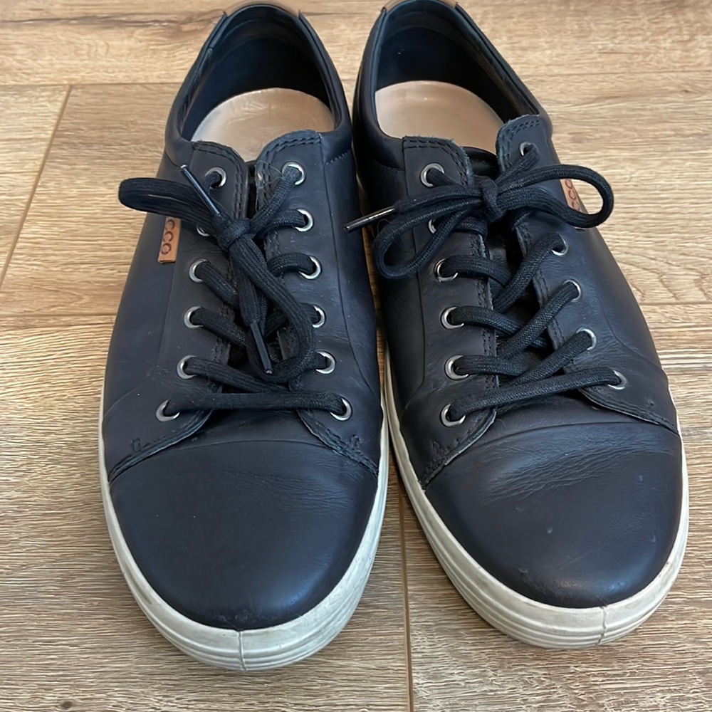 Mens Ecco black sneakers size 44